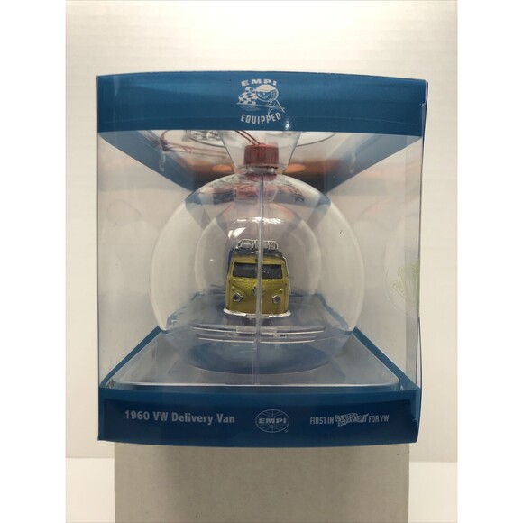 EMPI Equipped 60 VW Delivery Vans Christmas Tree Ornament Set M2 Machines - Picture 8 of 13